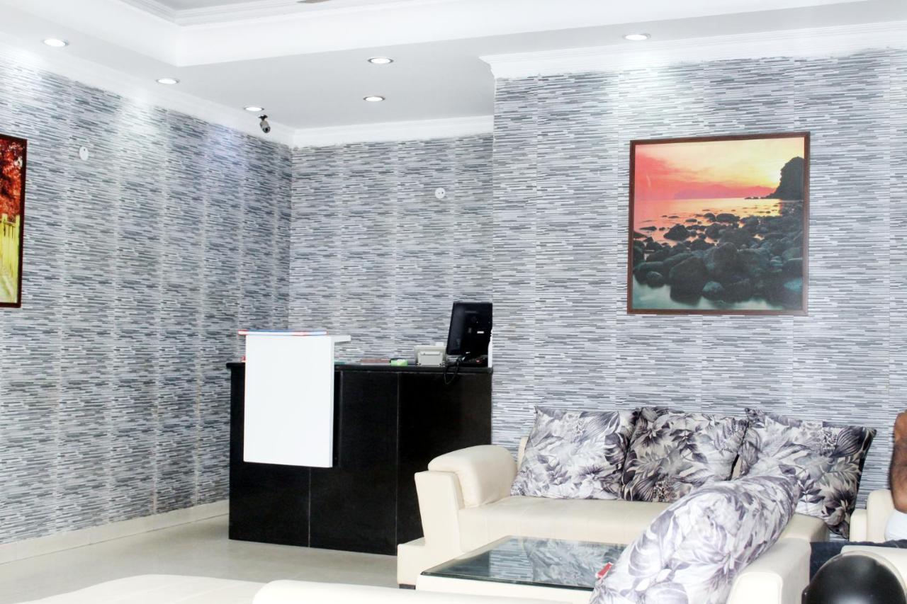 Hotel Trio Residency Near Noida City Center Εξωτερικό φωτογραφία