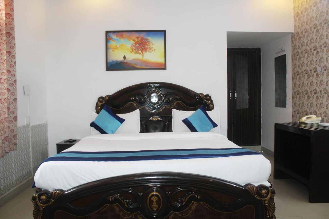 Hotel Trio Residency Near Noida City Center Εξωτερικό φωτογραφία