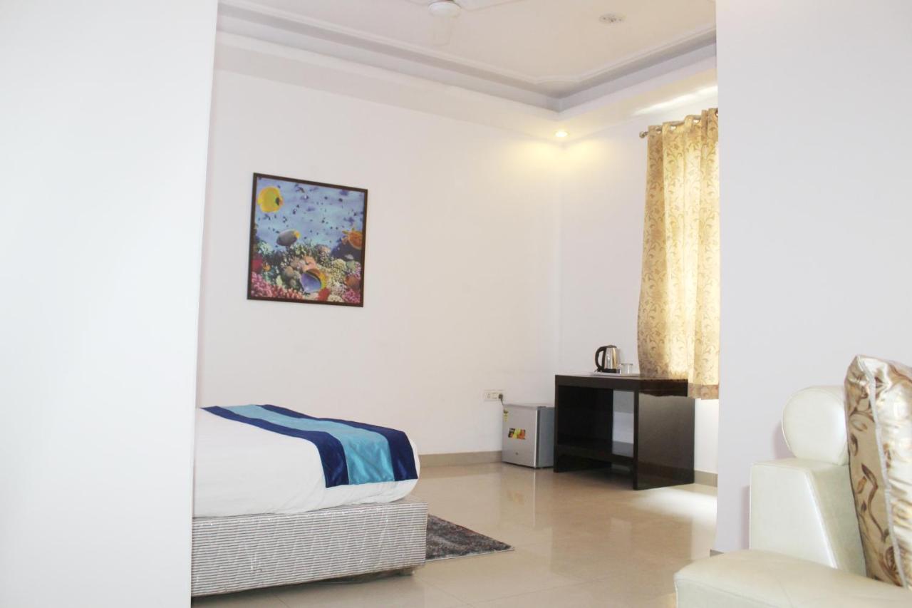 Hotel Trio Residency Near Noida City Center Εξωτερικό φωτογραφία